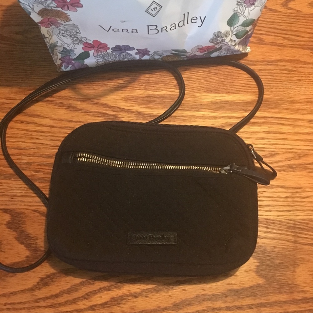 Vera crossbody
